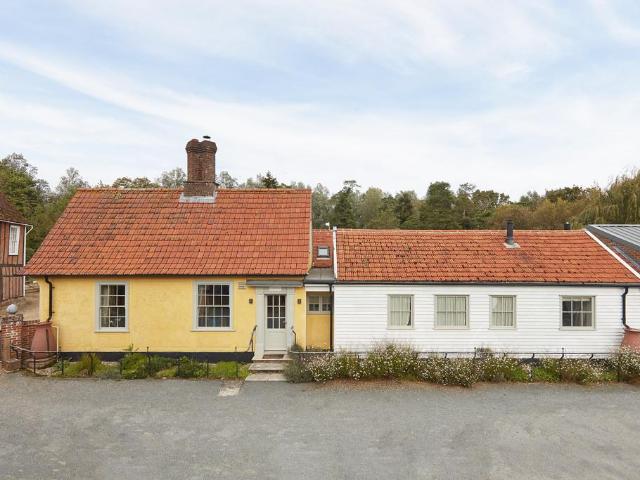 3 bedroom cottage to rent