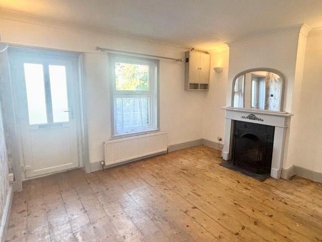 3 bedroom cottage to rent