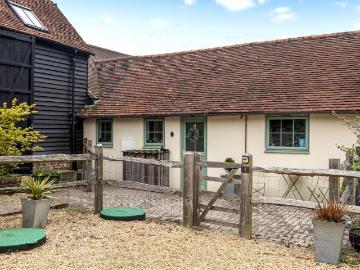 3 bedroom cottage to rent