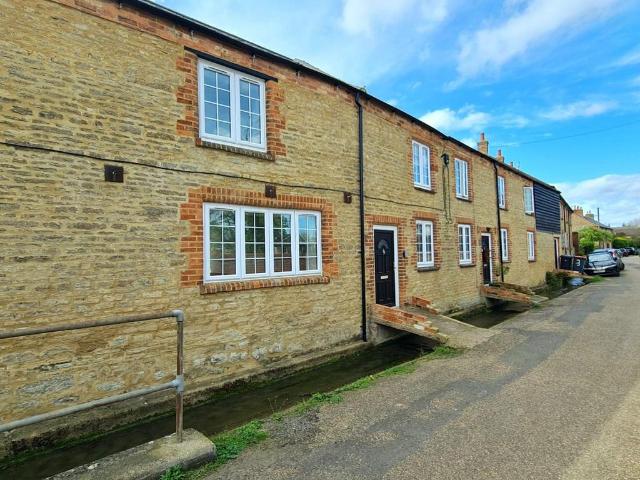 3 bedroom cottage to rent