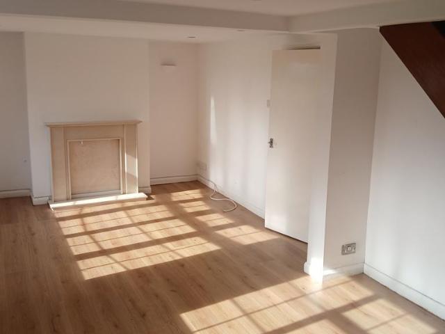 3 bedroom cottage to rent