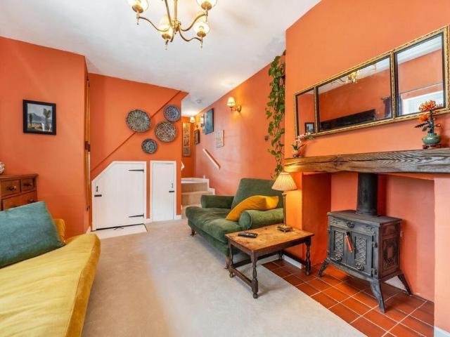 3 bedroom cottage to rent