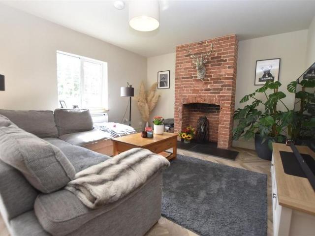 3 bedroom cottage to rent