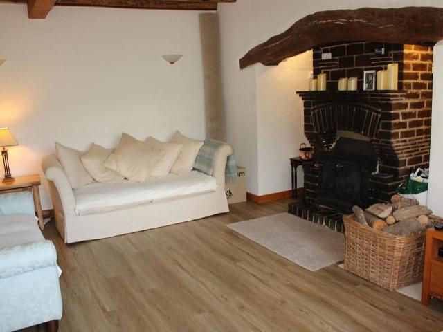 3 bedroom cottage to rent