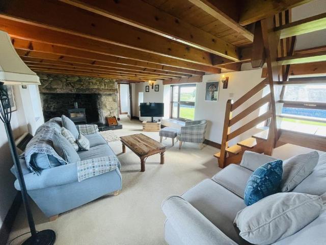 3 bedroom cottage to rent