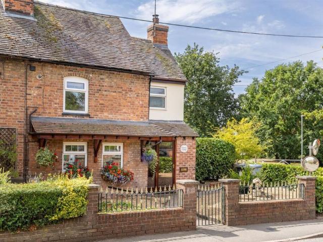 3 bedroom cottage to rent