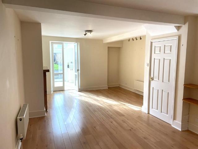3 bedroom cottage to rent