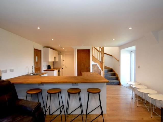 3 bedroom cottage to rent