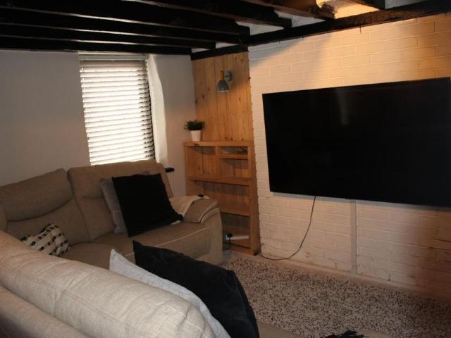 3 bedroom cottage to rent