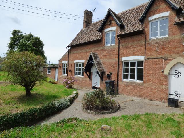 3 bedroom cottage to rent