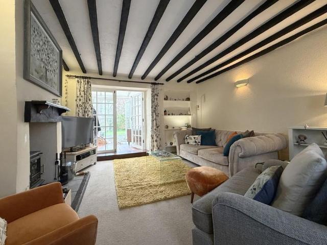 3 bedroom cottage to rent