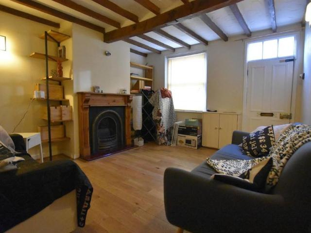 3 bedroom cottage to rent
