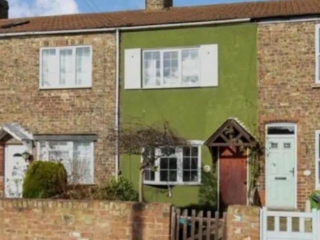 3 bedroom cottage to rent