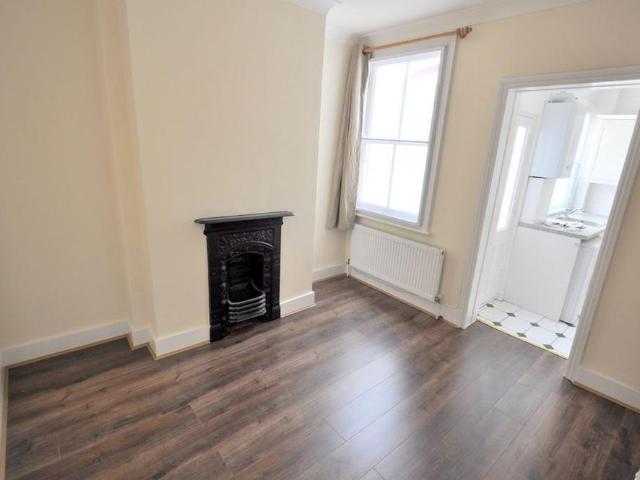 3 bedroom cottage to rent