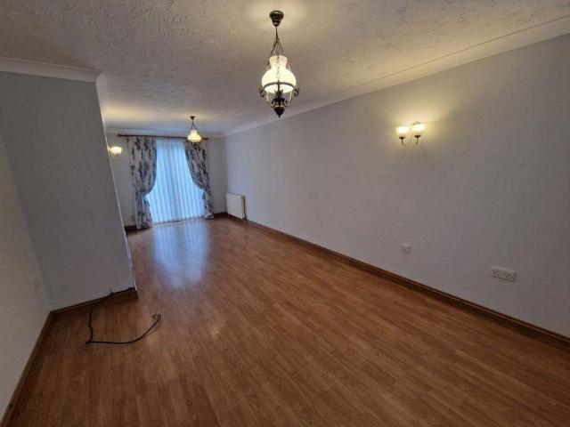 3 bedroom cottage to rent