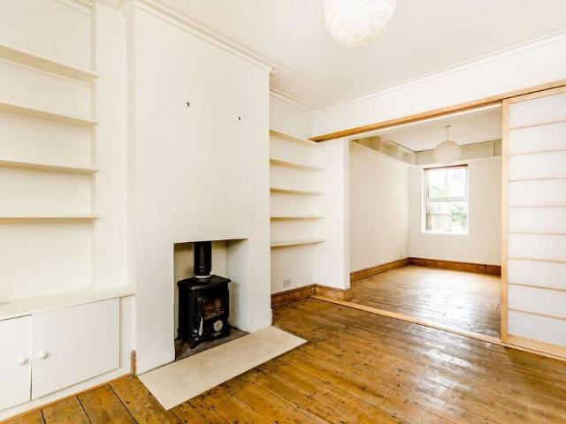 3 bedroom cottage to rent