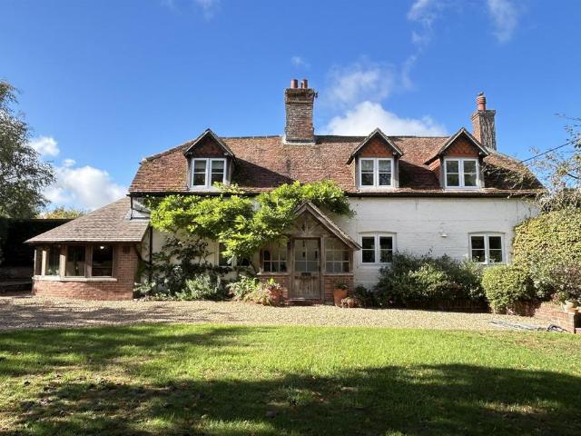 3 bedroom cottage to rent