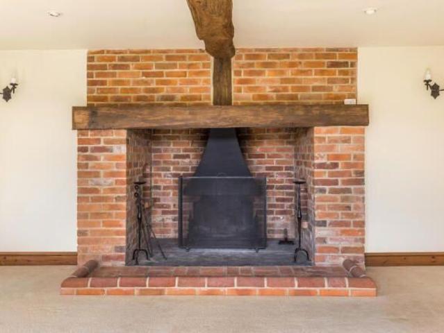 3 bedroom cottage to rent