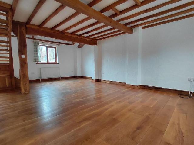 3 bedroom cottage to rent
