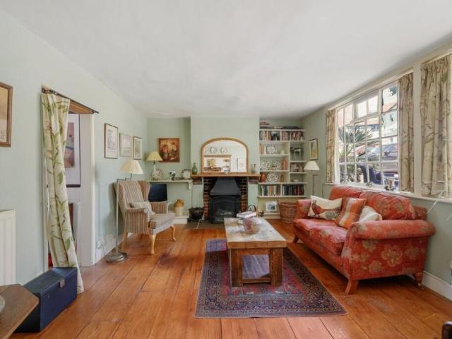 3 bedroom cottage to rent
