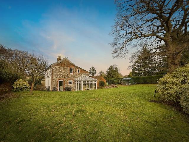 3 bedroom cottage to rent