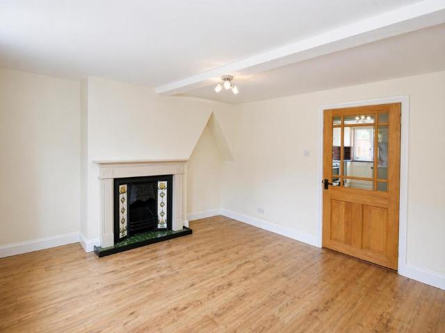 3 bedroom cottage to rent