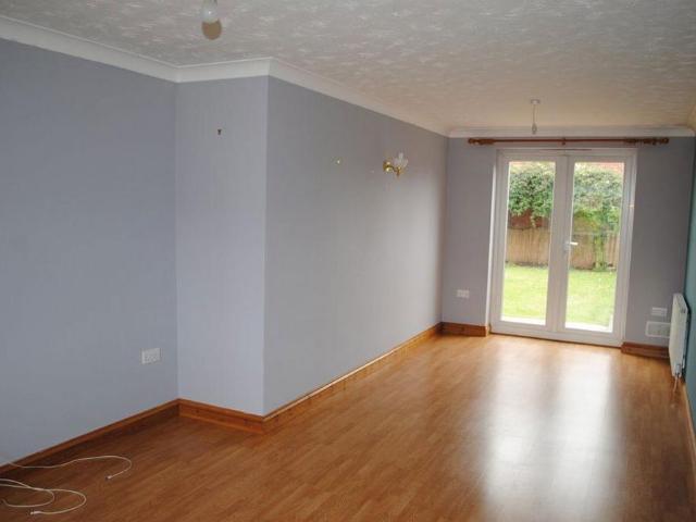 3 bedroom cottage to rent
