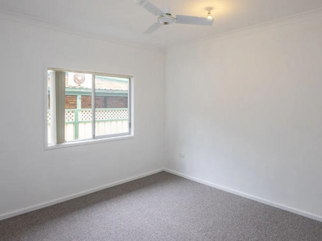 3 BEDROOM COTTAGE WITH SPACIOUS YARD!