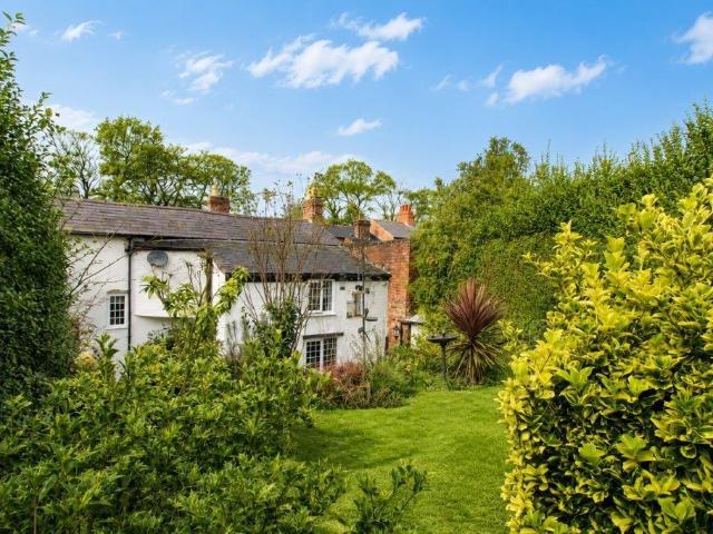 3 bedroom cottage for sale