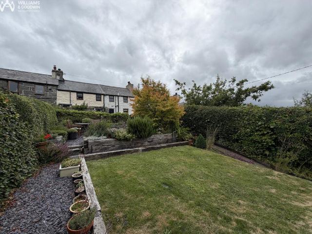 3 bedroom cottage for sale