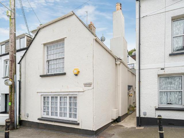 3 bedroom cottage for sale