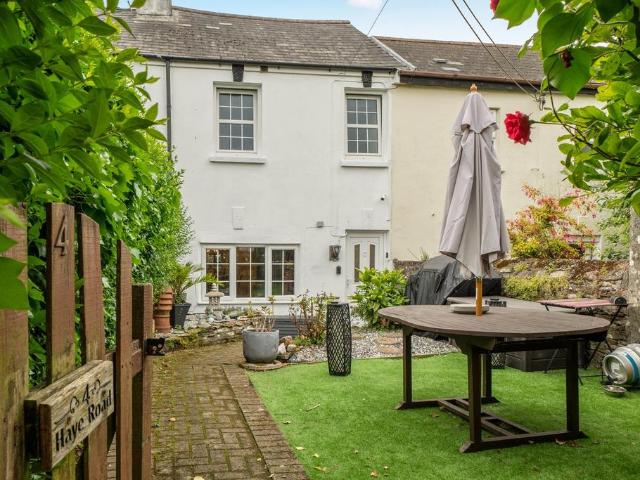 3 bedroom cottage for sale