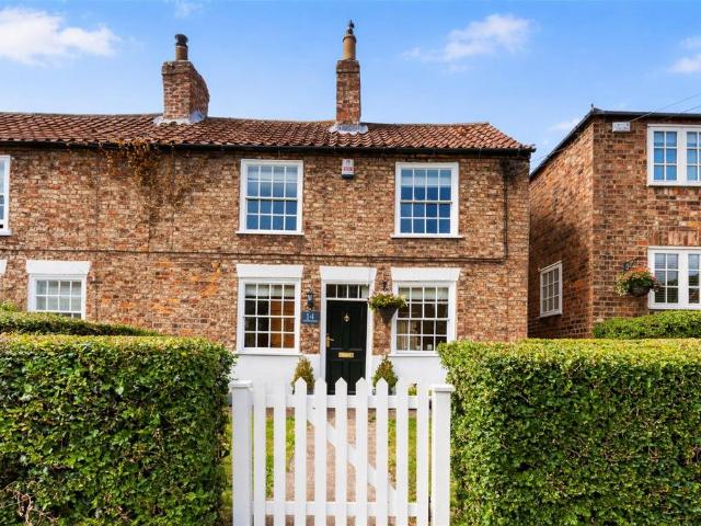 3 bedroom cottage for sale