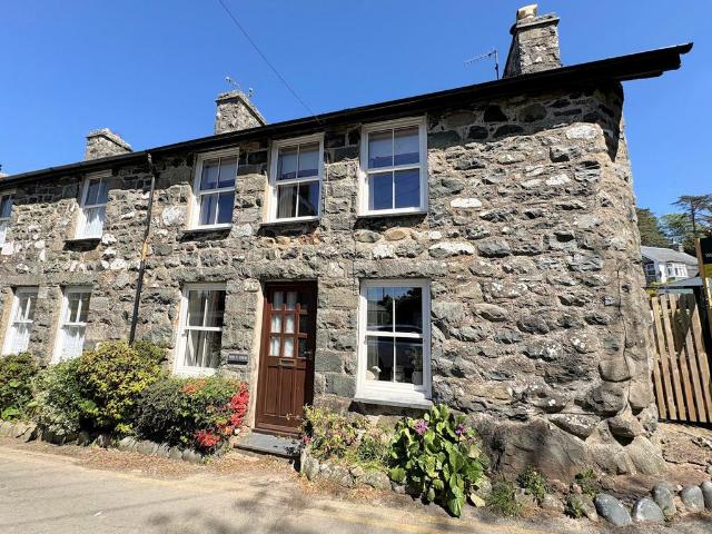 3 bedroom cottage for sale