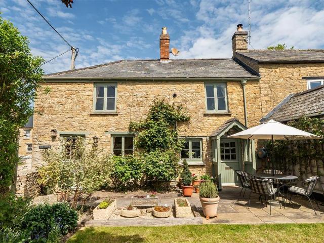 3 bedroom cottage for sale
