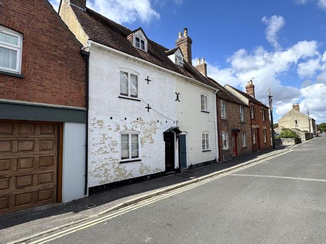 3 bedroom cottage for sale