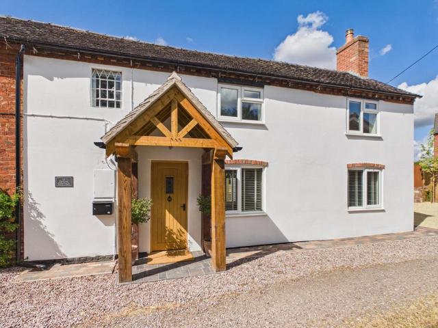 3 bedroom cottage for sale