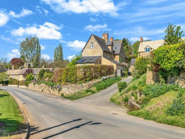 3 bedroom cottage for sale