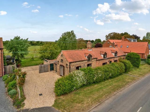 3 bedroom cottage for sale