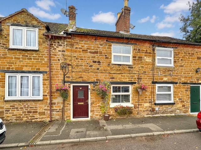 3 bedroom cottage for sale