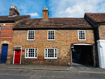 3 bedroom cottage for sale