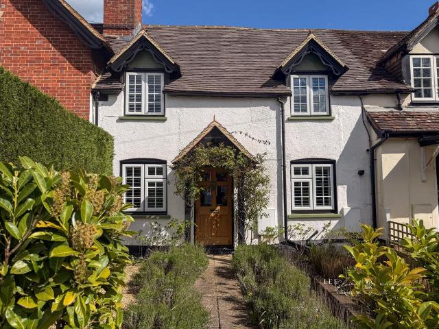 3 bedroom cottage for sale