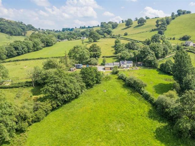 3 bedroom cottage for sale