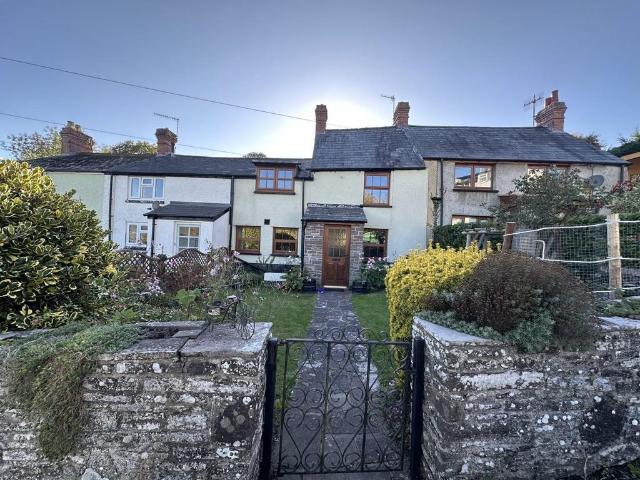 3 bedroom cottage for sale
