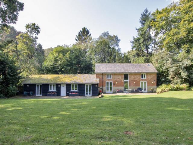 3 bedroom cottage for sale