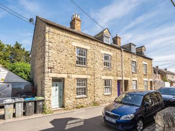 3 bedroom cottage for sale