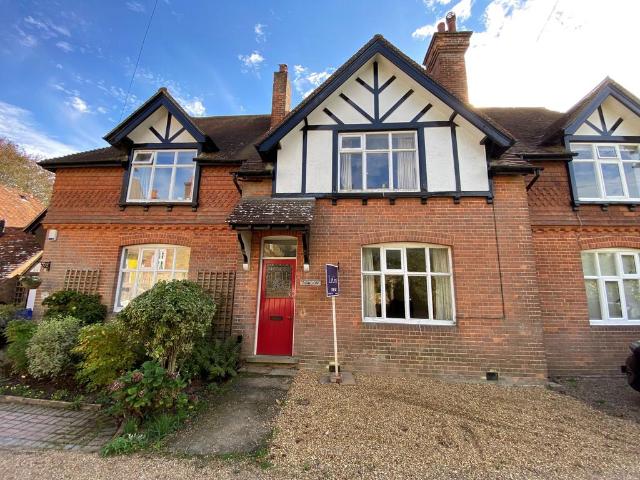 3 bedroom cottage for sale