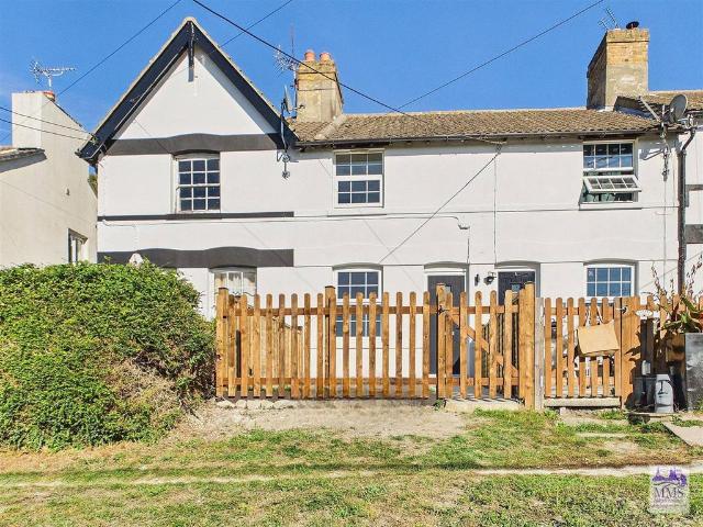 3 bedroom cottage for sale