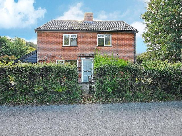 3 bedroom cottage for sale