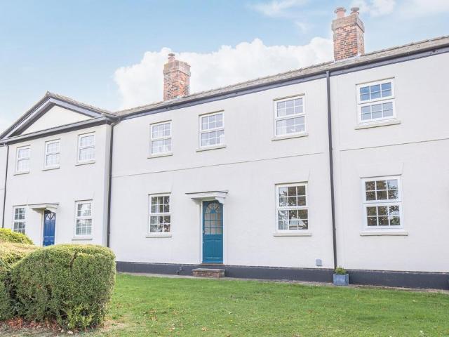 3 bedroom cottage for sale